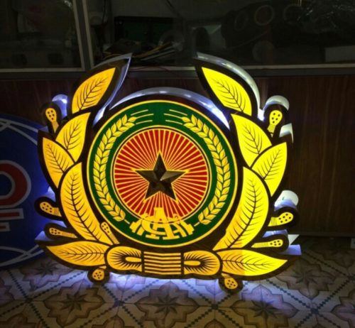 bien inox ăn mon, hắt sáng led
